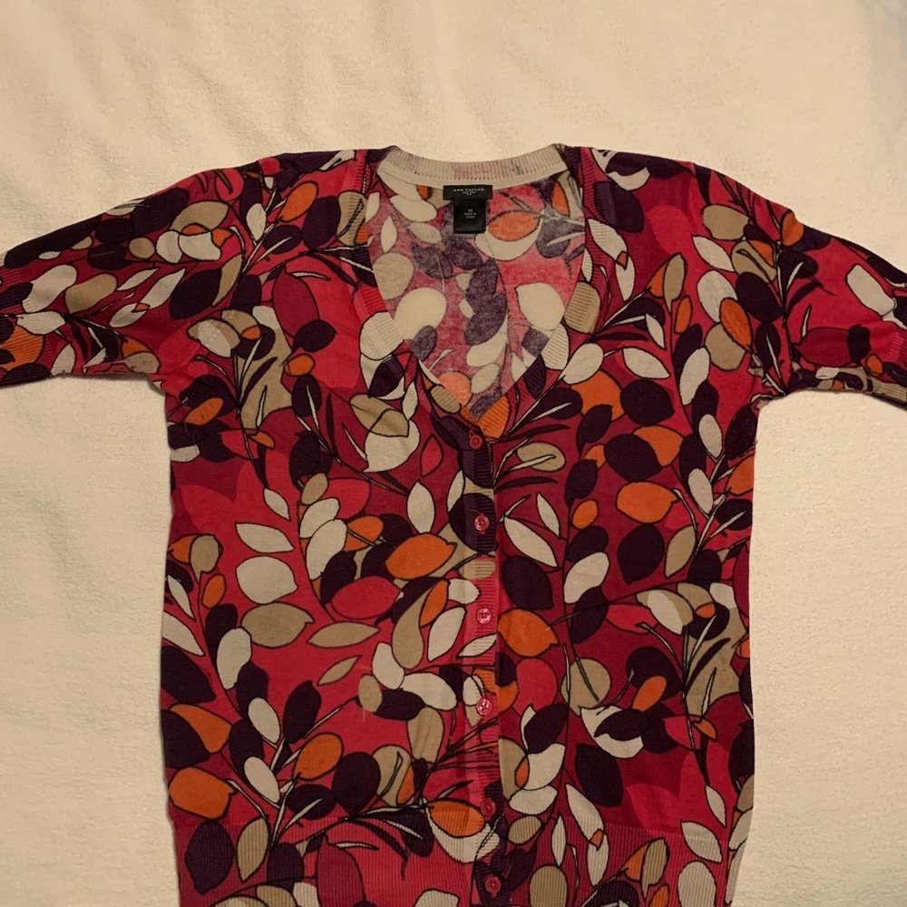 Ann Taylor short sleeve sweater